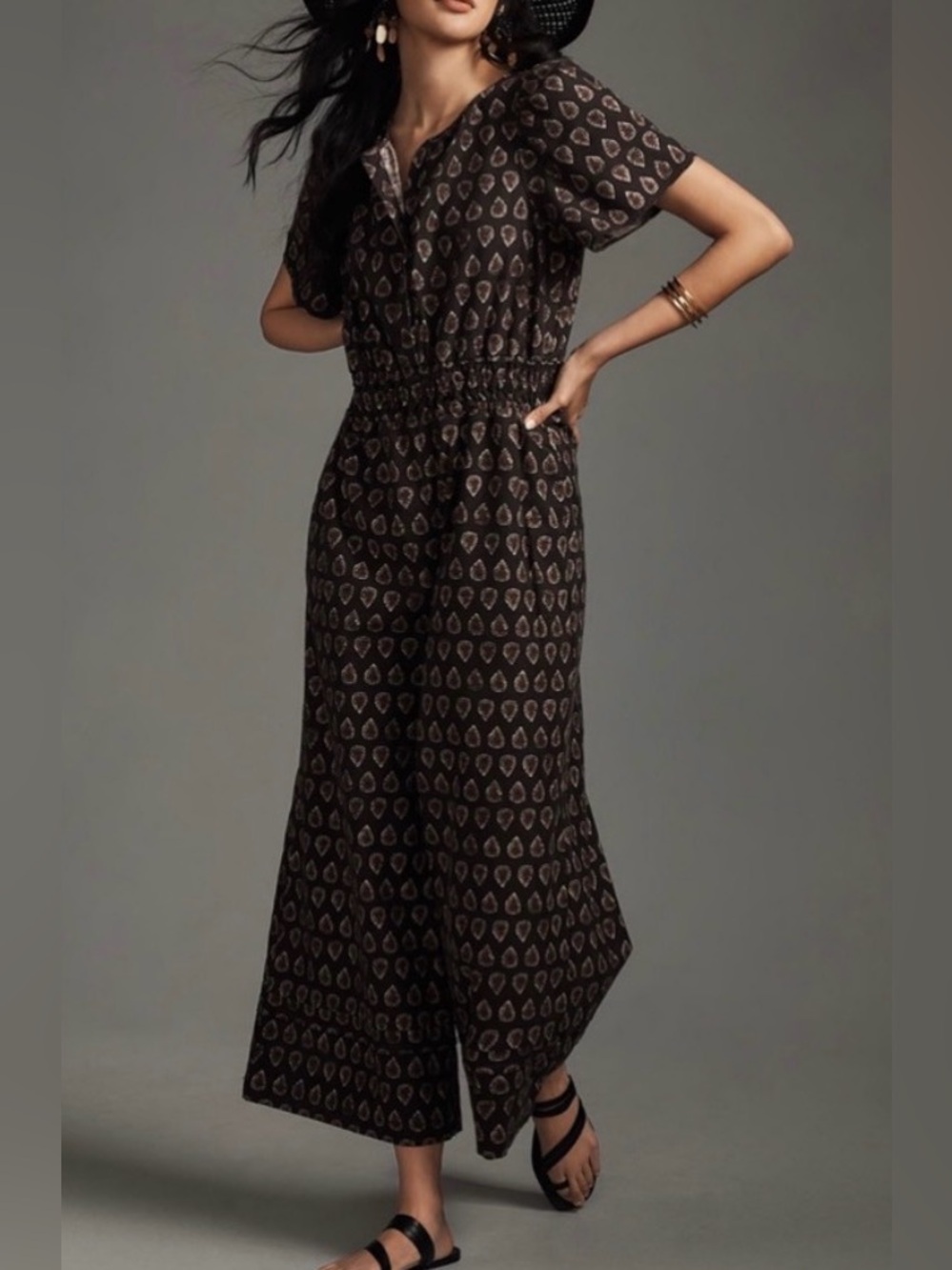 Anthropologie Somerset jumpsuit size medium.